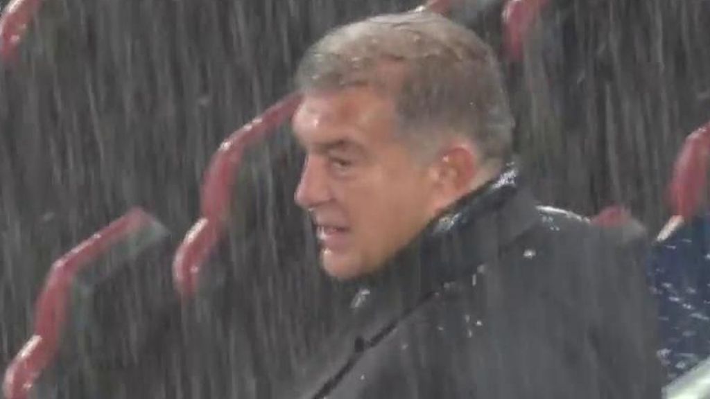 Manu Carreño señala a Joan Laporta