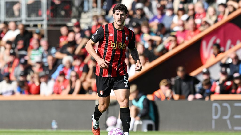 Atlético y Barcelona se pelean por Marcos Senesi