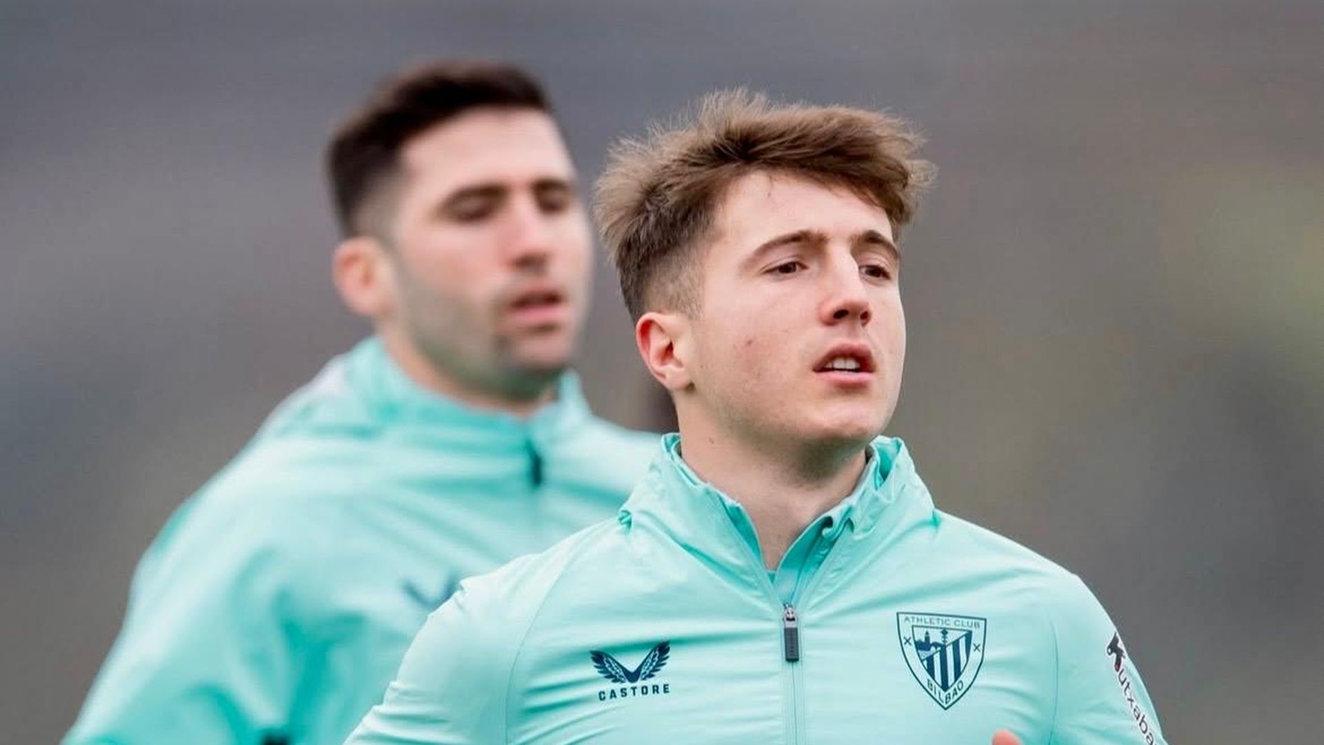 Mikel Jauregizar y Jesús Areso se esfuerzan entrenando en Lezama