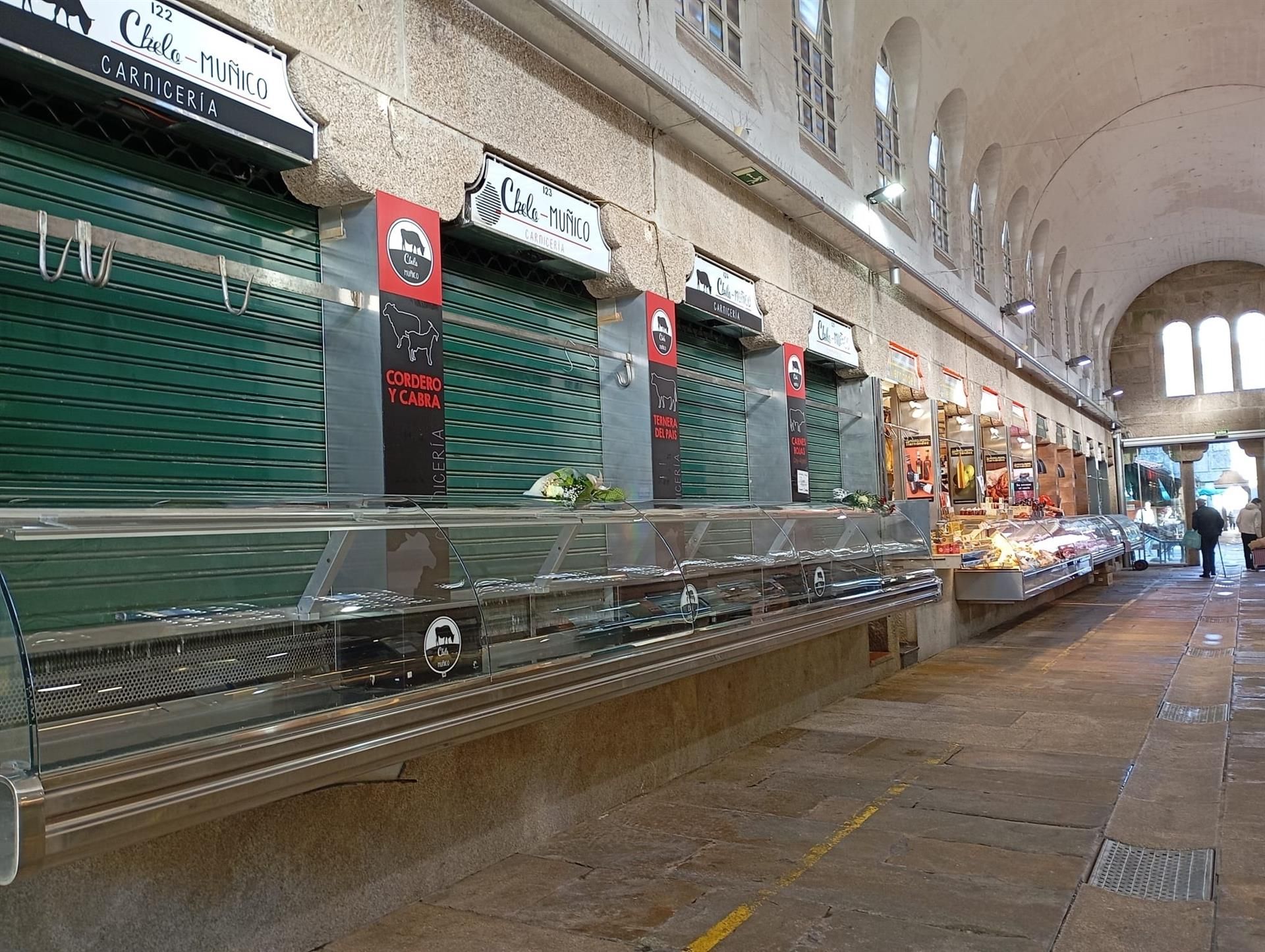 Puesto del mercado de la Plaza de Abastos de Santiago regentado por la vícitma