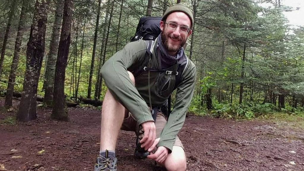 Trump se replantea el ICE y los padres de Álex Pretti claman justicia y verdad al Gobierno en una carta