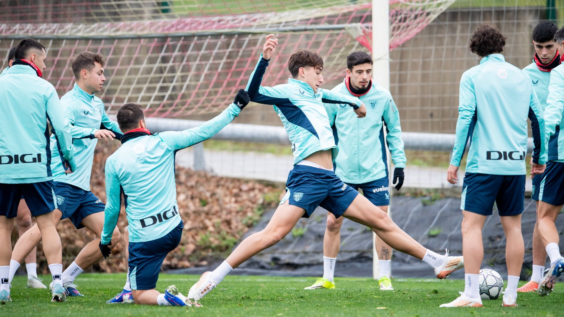 Una sesión de entrenamiento del primer equipo en Lezama