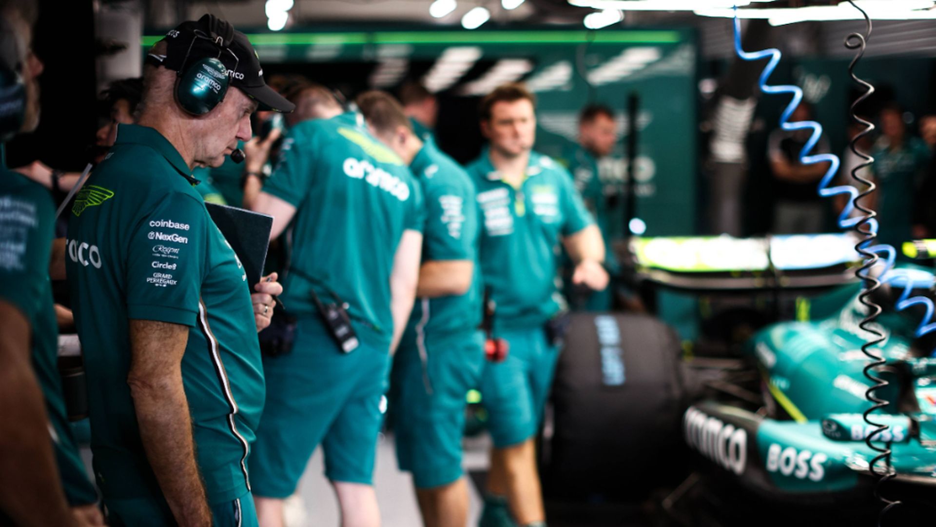 Adrian Newey, en el box de Aston Martin