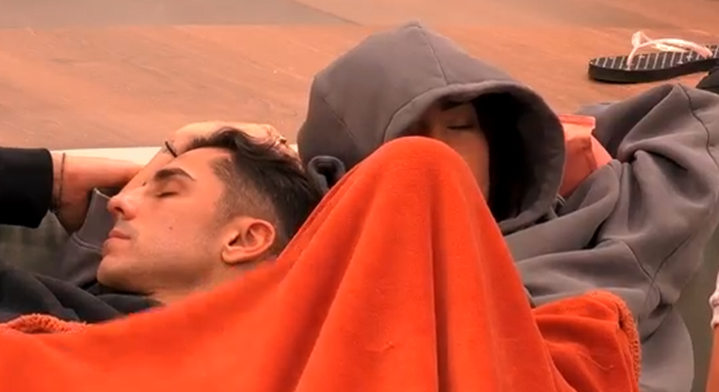 Anita y Andrea, cada vez mas pegados