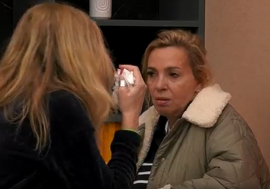 Carmen departe con Belén