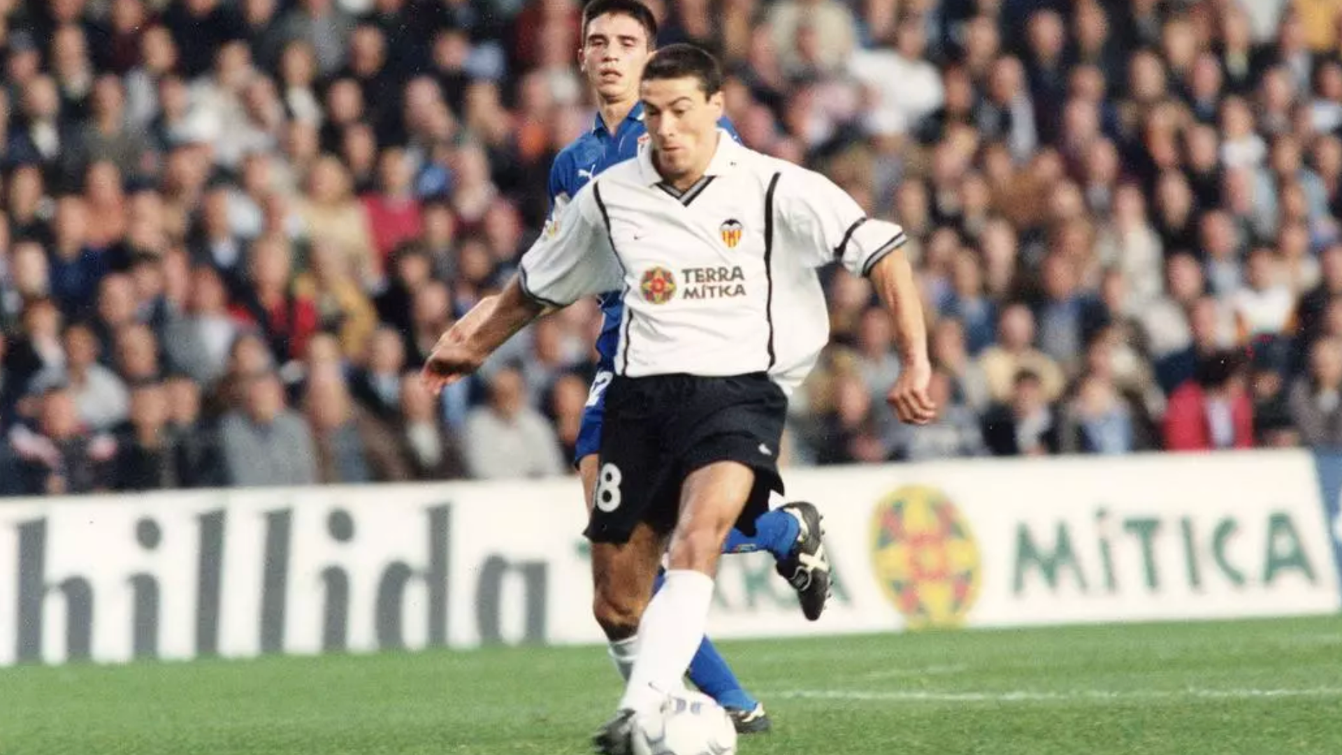 Kily González ante el Oviedo