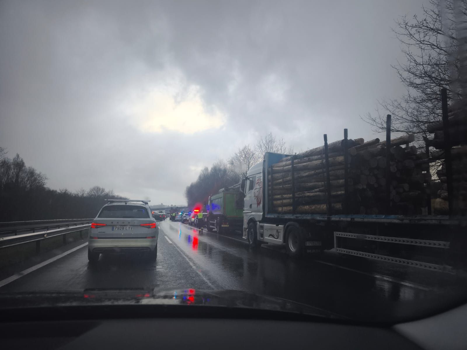 Más de 20 vehiculos se vieron implicados en la colisión múltiple a la altura de Oroso