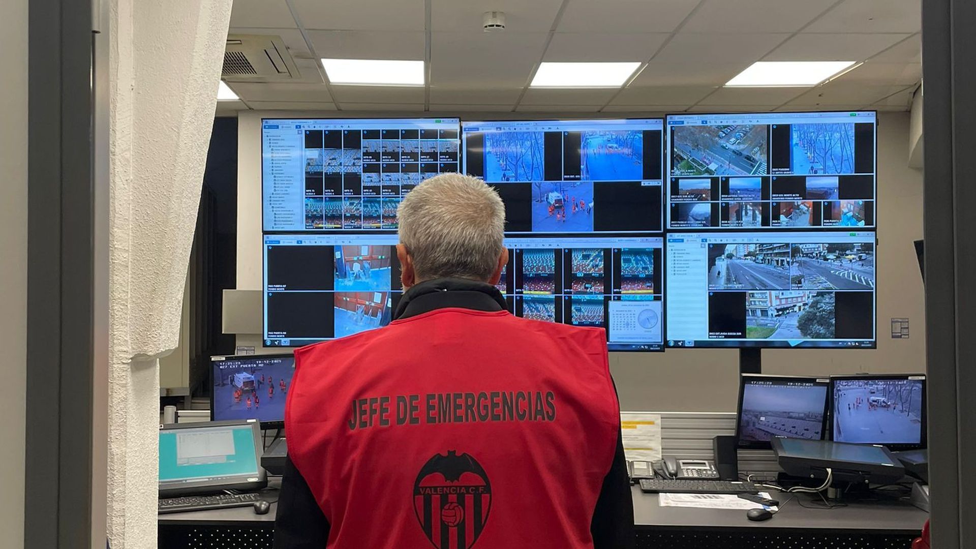Simulacro de evacuación en Mestalla