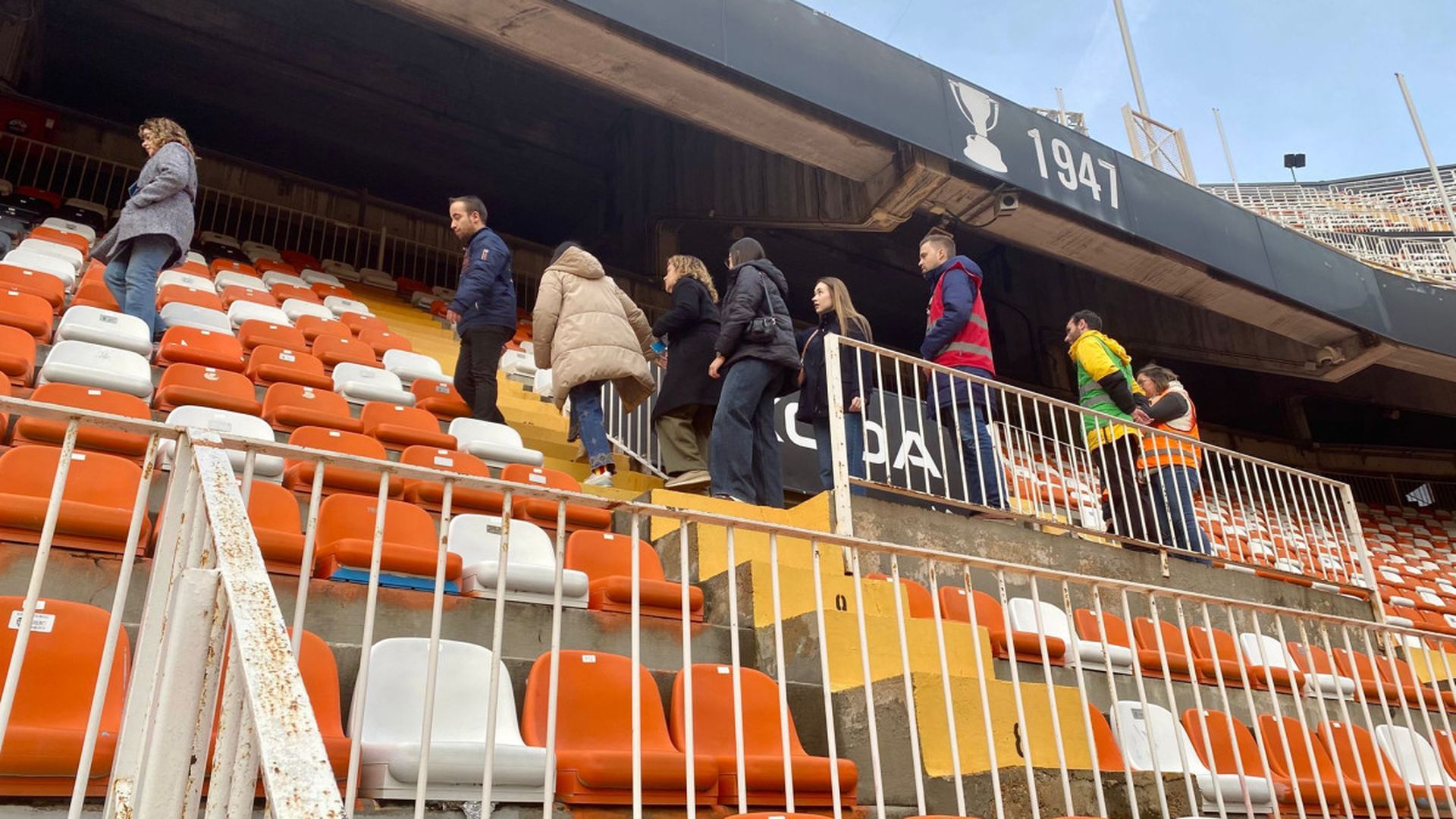 Simulacro de evacuación en Mestalla Simulacro de evacuación en Mestalla