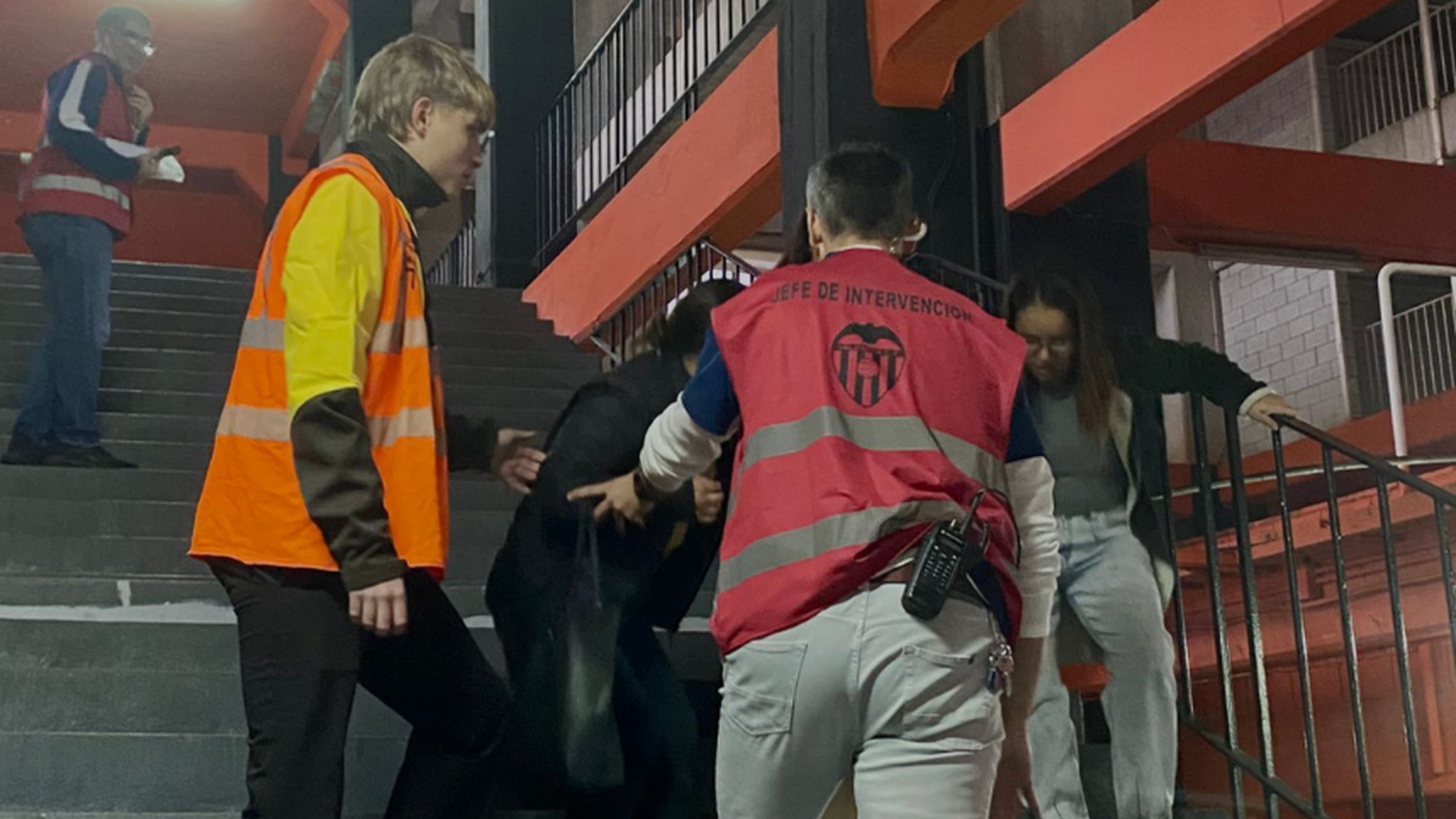 Simulacro de evacuación en Mestalla