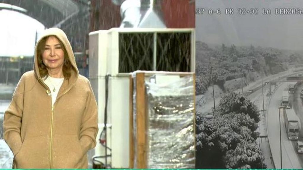 Ana Rosa Quintana disfruta de la nieve en pleno directo: "Lo único que falta es que nos caiga otra Filomena"