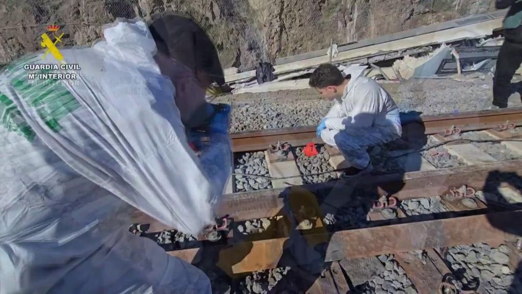 El Ministerio aún no ha enviado a la Comisión el informe de la auscultación por ultrasonido que se hizo al tramo de Adamuz en junio