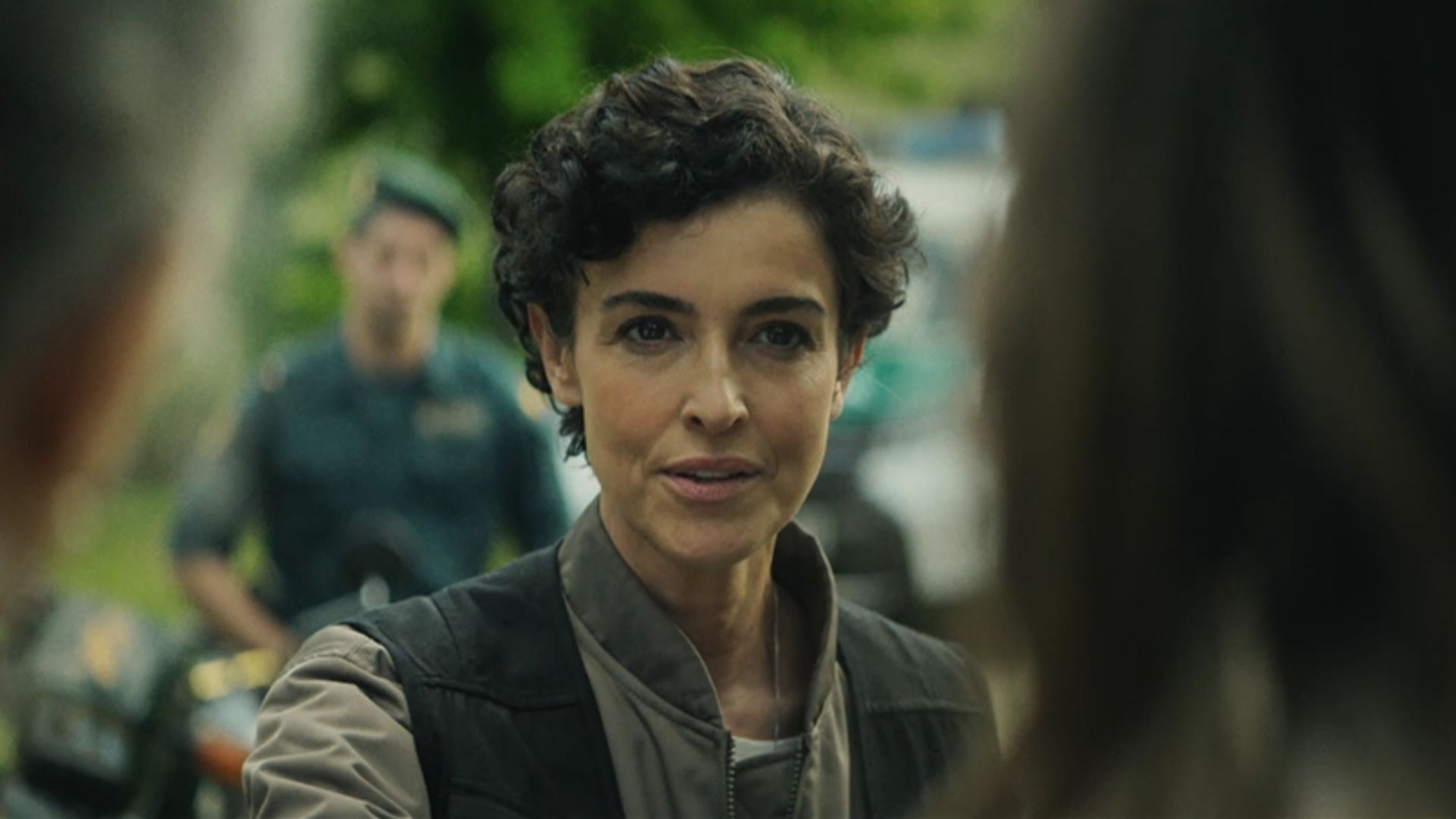 El primer encuentro entre Miranda Acuña y la teniente Alicia Hermidia, la oficial al mando del caso