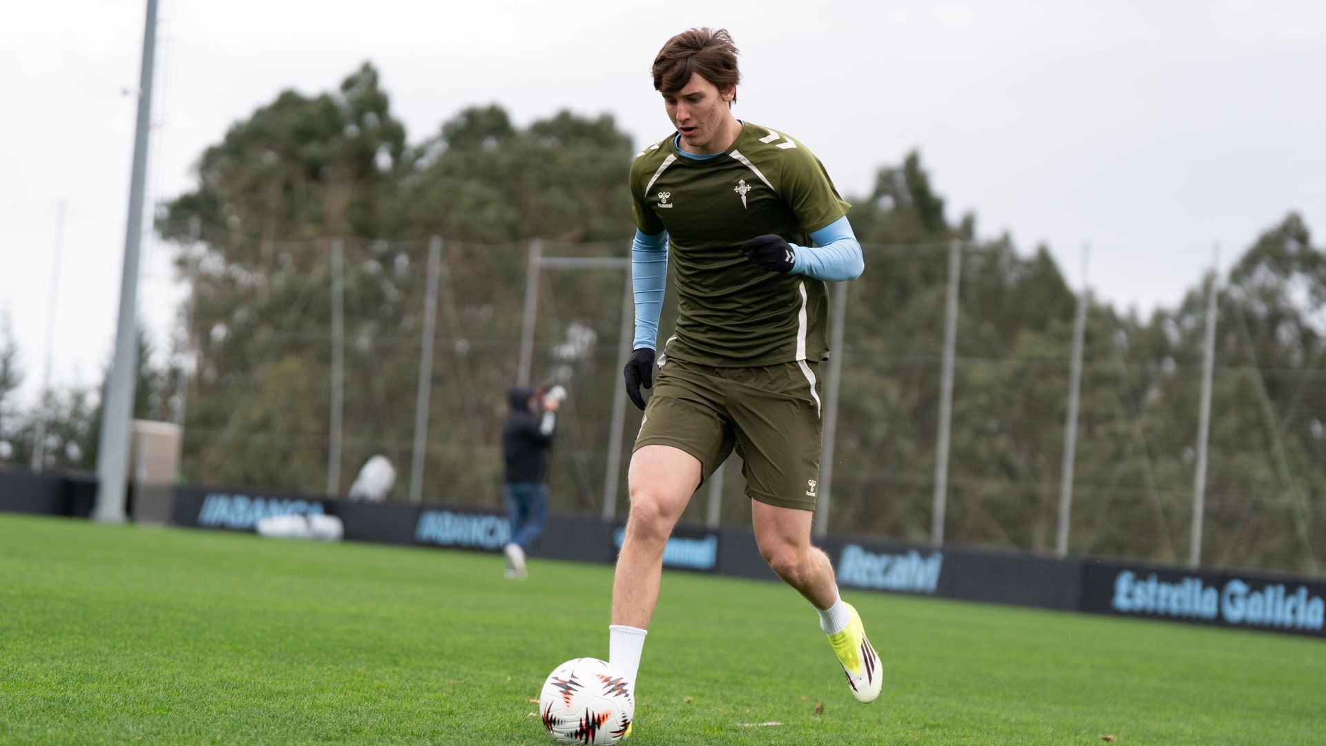 Fer López en la Ciudad Deportiva Afouteza