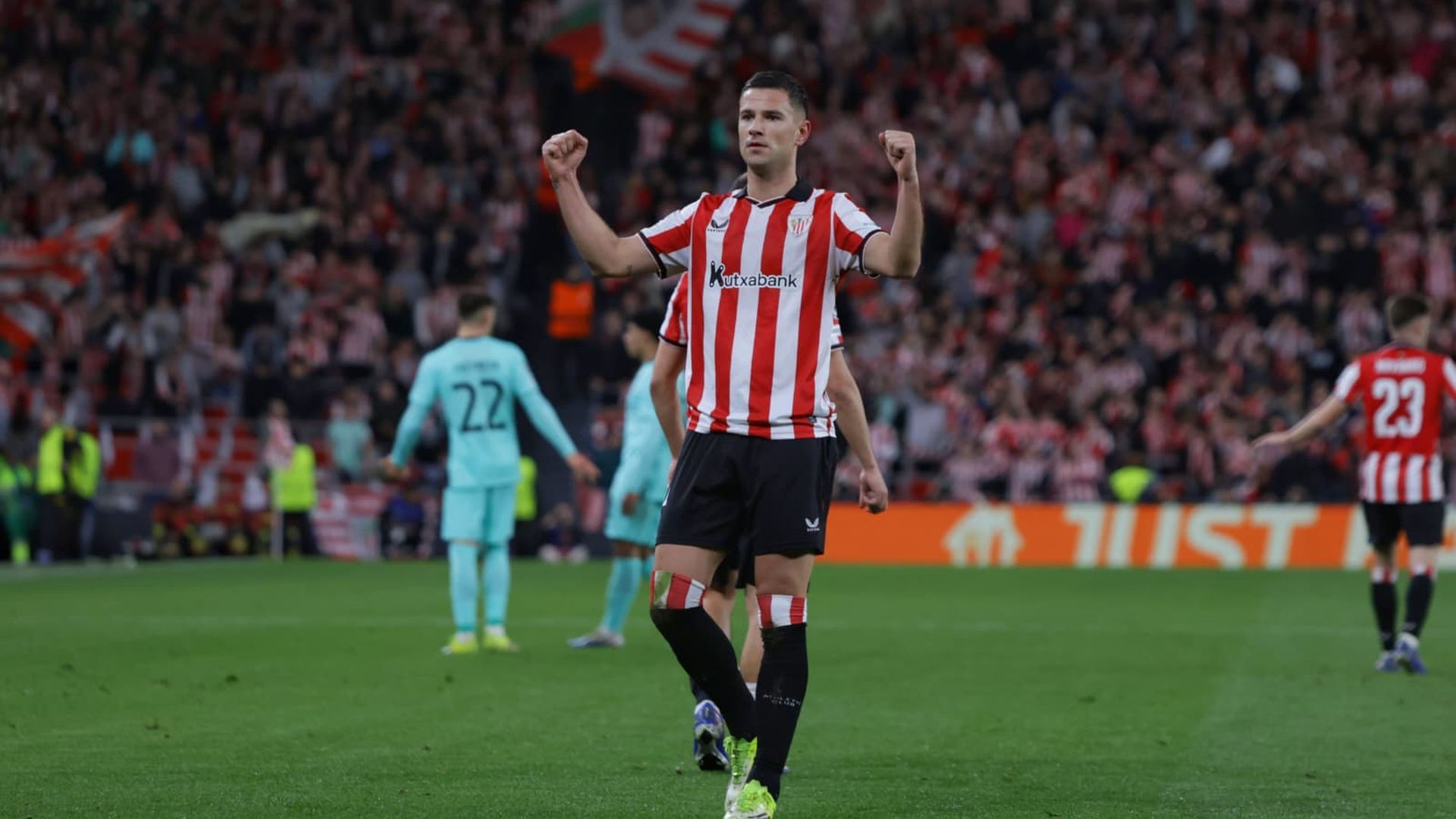 Gol de Gorka Guruzeta en la Champions ante el Sporting en San Mamés