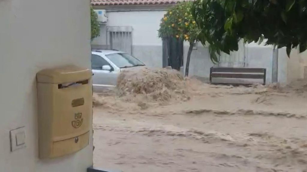La situación en Jaén tras el paso de Kristin: desalojos, destrozos y vigilancia en los cauces