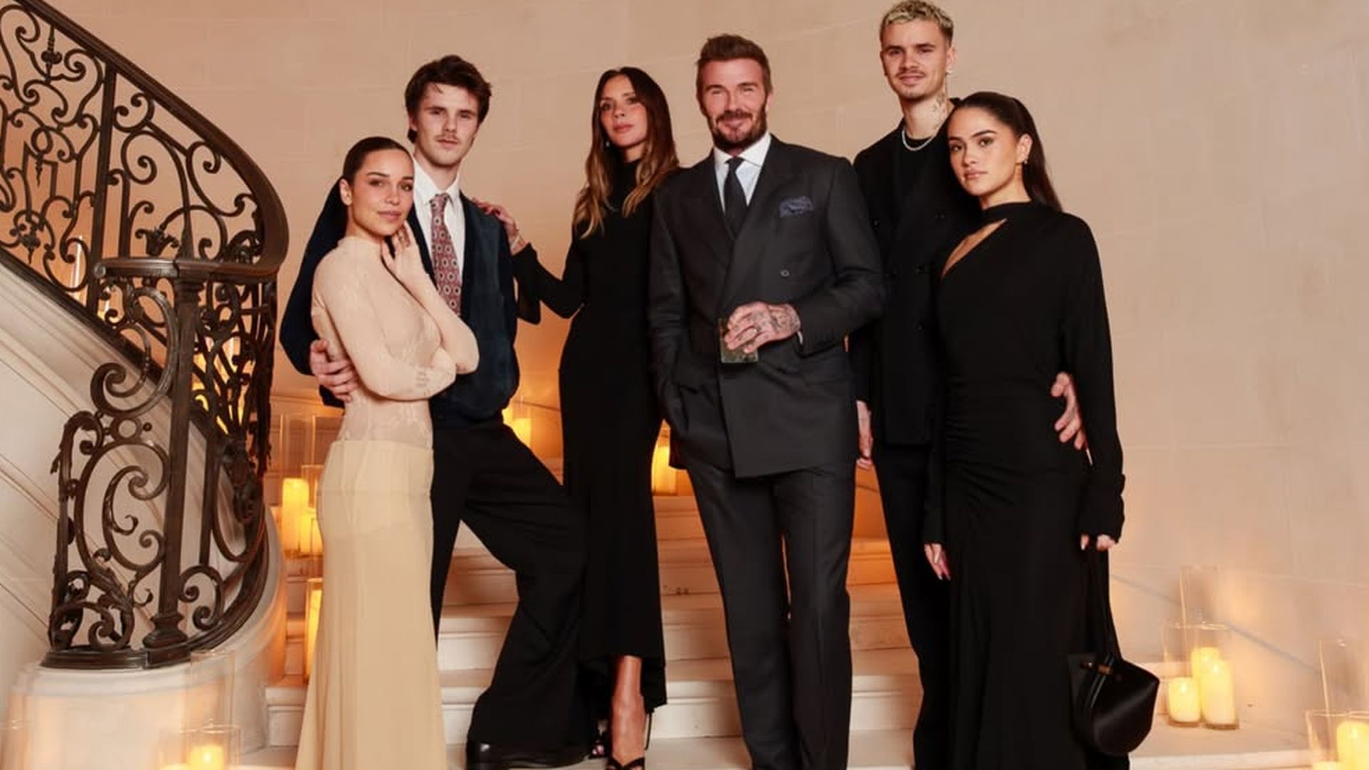 Victoria Beckham comparte una imagen con sus otras nueras, Kim y Jackie, en pleno conflicto familiar