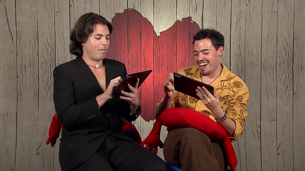 Diego y Eric se someten a un test de compatibilidad de la mano de IKEA