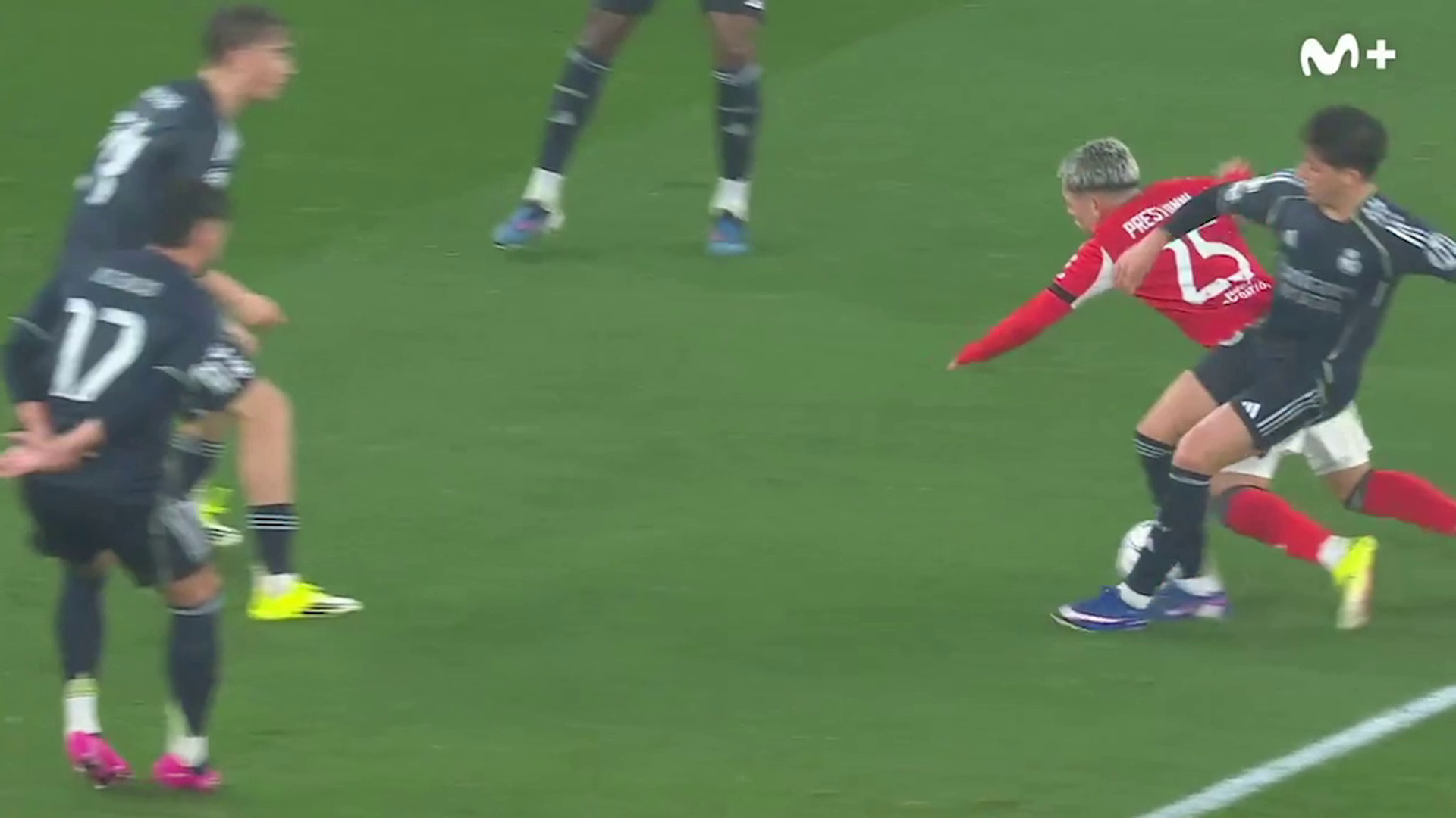 La acción entre Arda Güler y Prestianni