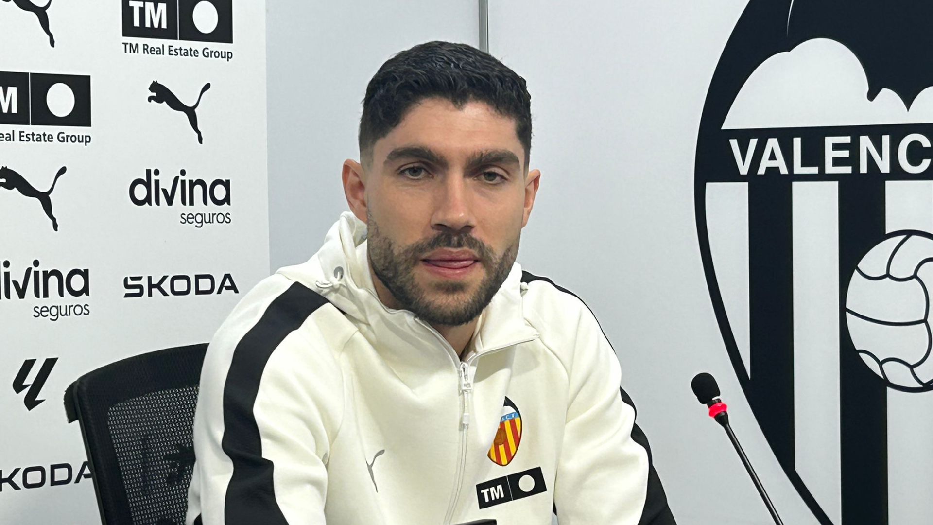 Unai Núñez, presentación oficial como jugador del Valencia CF