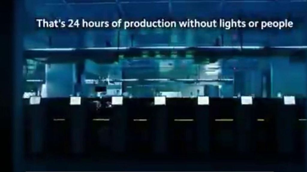 Xiaomi presenta su fábrica de IA sin humanos ni luz que hace un móvil cada segundo