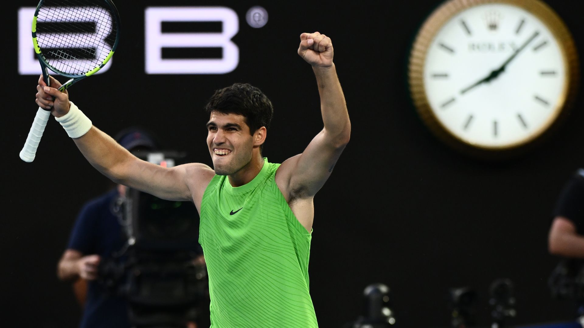 Carlos Alcaraz celebrando la victoria en las semifinales del Australian Open