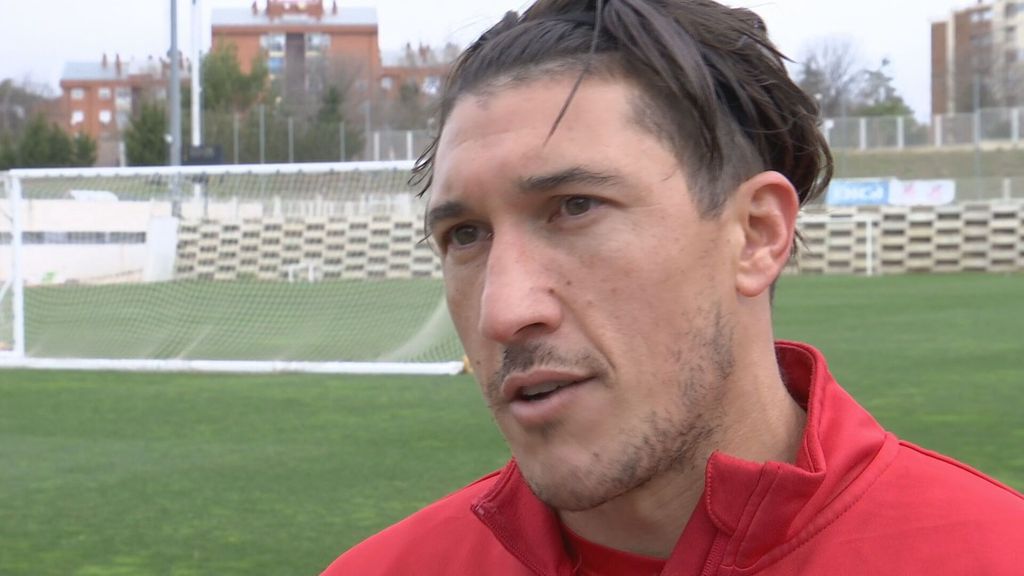 Pacha Espino, el césped de Vallecas y su denuncia por el estado de la Ciudad Deportiva del Rayo: "Está hecho mierda"