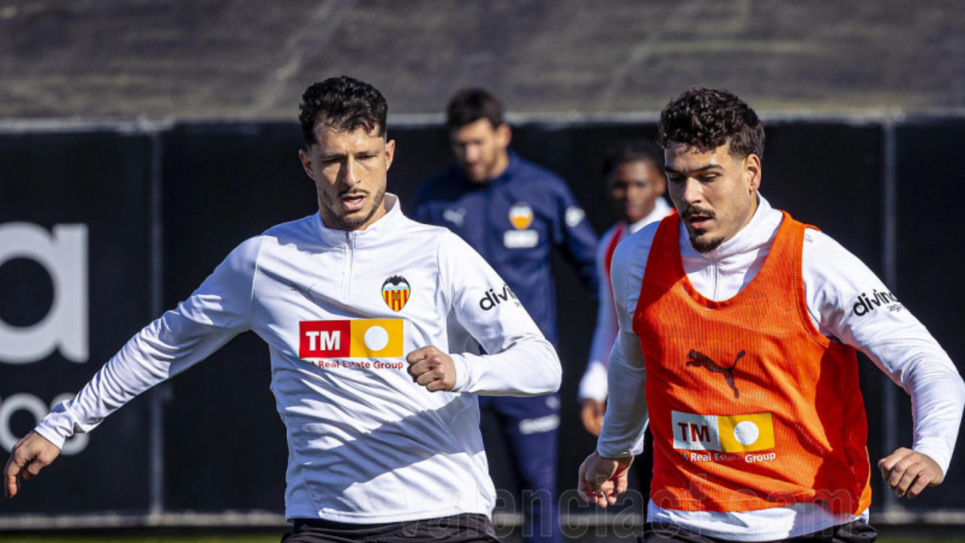 Guido Rodríguez y Ugrinic entrenando