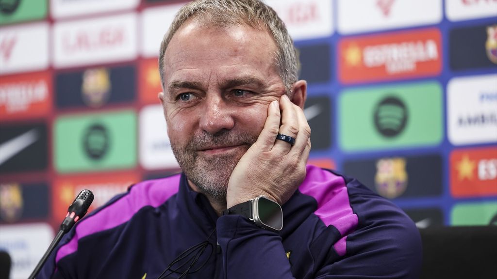 La sonrisa de Hansi Flick al hablar de la Champions