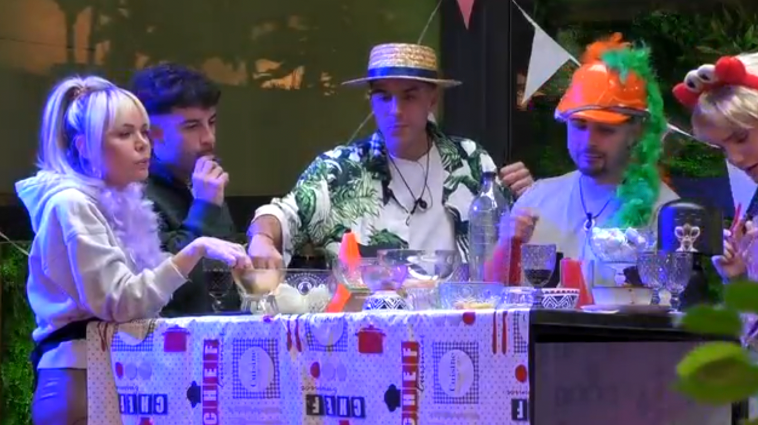 La fiesta de los despropósitos