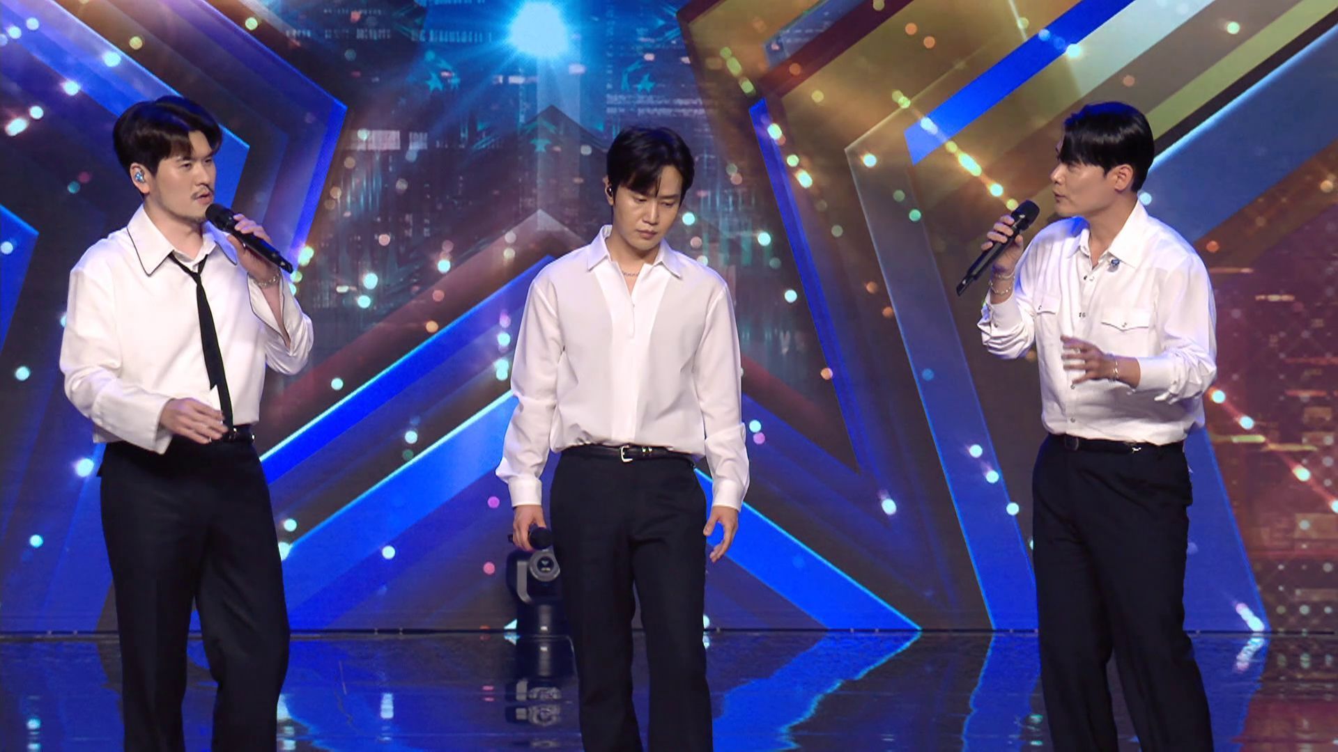 El grupo vocal coreano 'La Poem' sorprende cantando 'Hijo de la luna' Got Talent Temporada 11 Top Vídeos 74