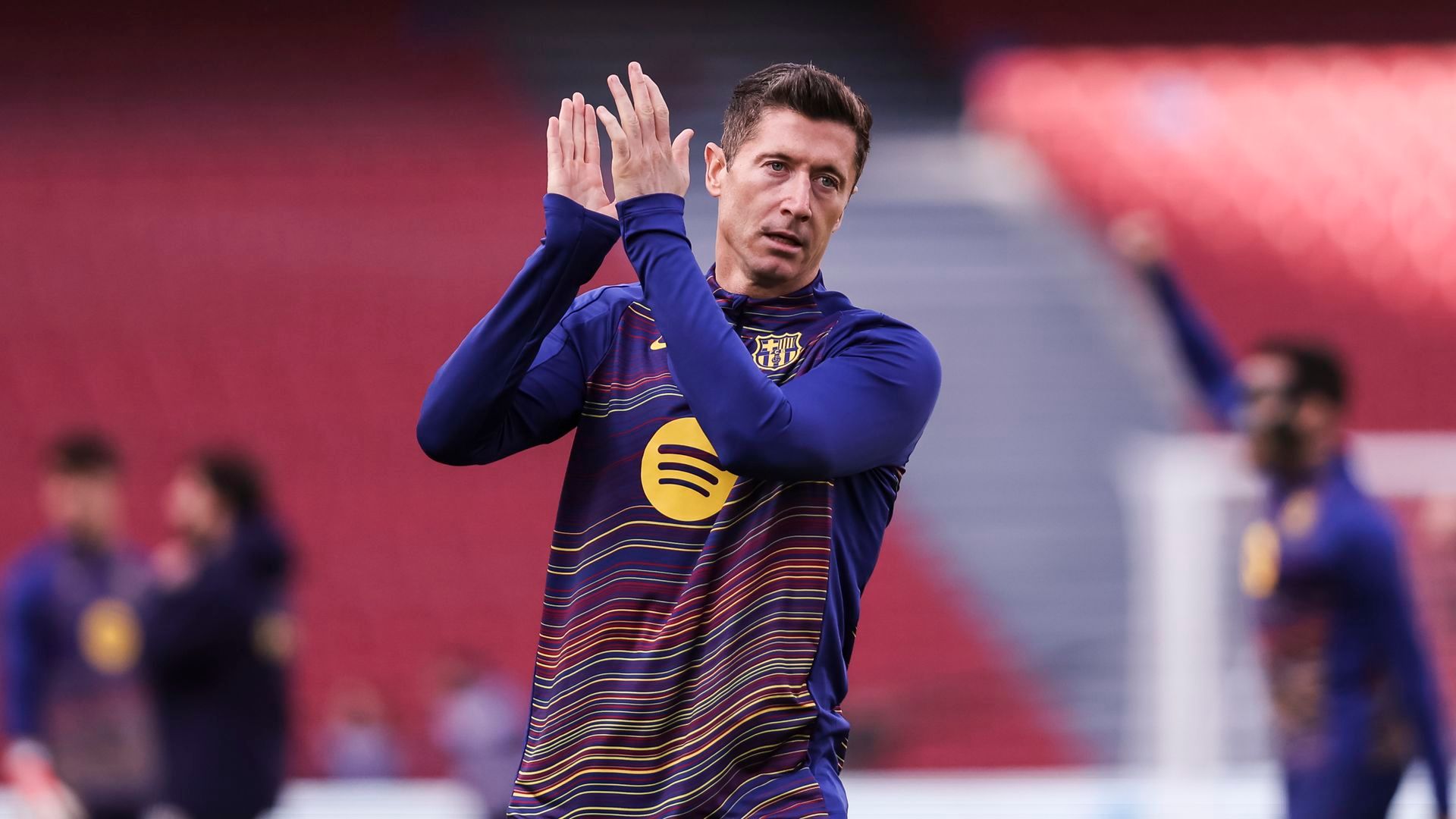 Lewandowski antes de un partido con el Barcelona Lewandowski antes de un partido con el Barcelona