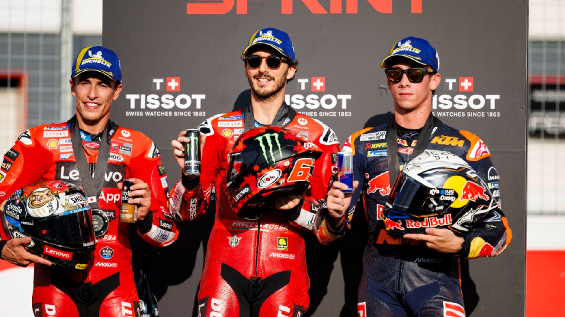 Marc Márquez, Pecco Bagnaia y Pedro Acosta, en MotoGP 2025