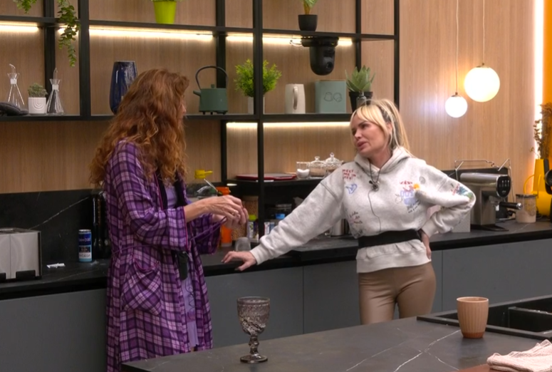 Cristina departe con Sonia