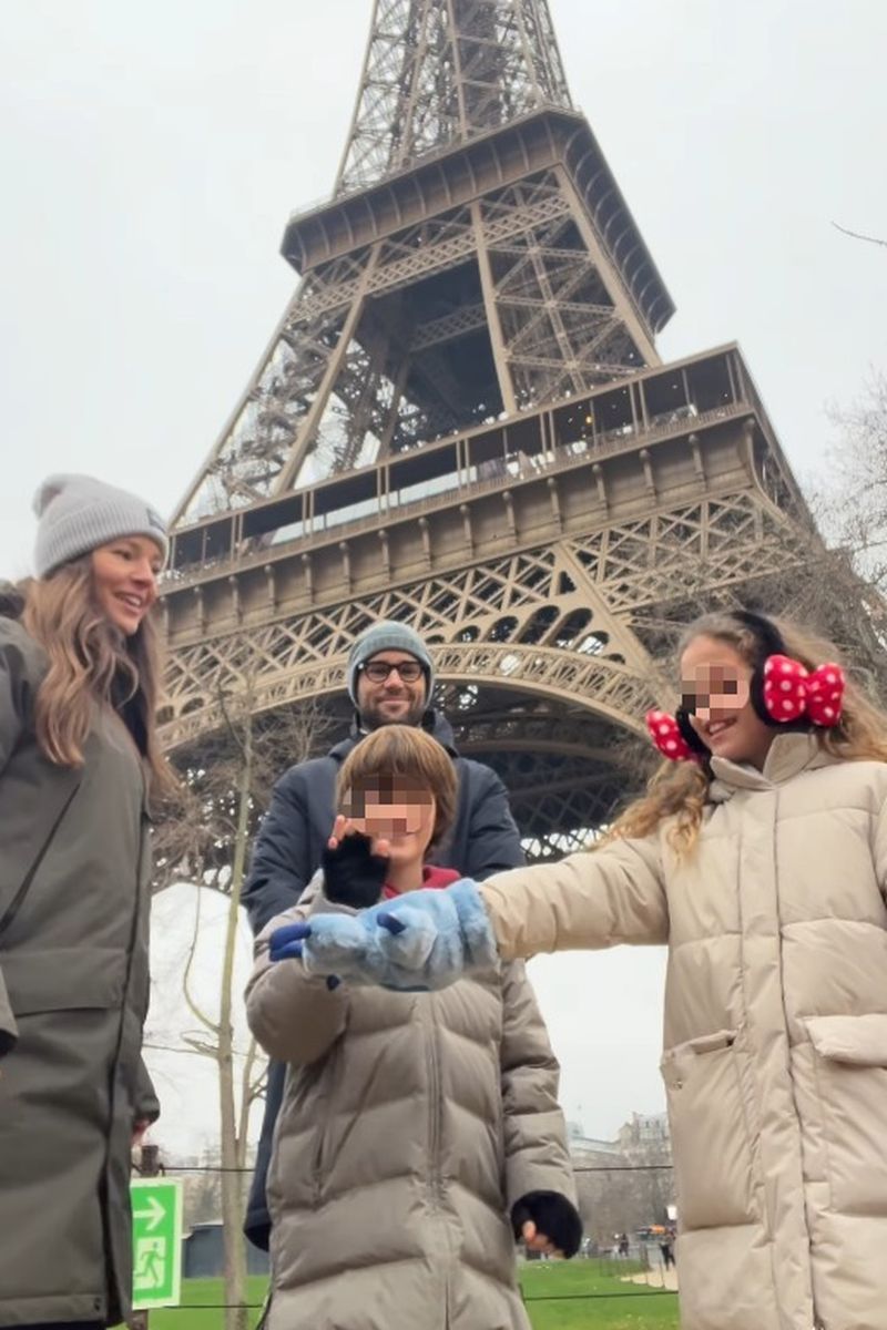 Malena Costa con su marido y sus hijos