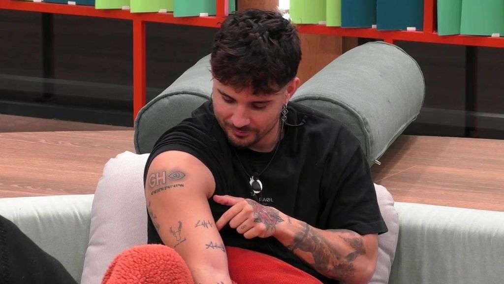 Manuel habla del tatuaje que se hizo por Lucía y que no se ha podido borrar: "Ella me dijo 'te jodes"