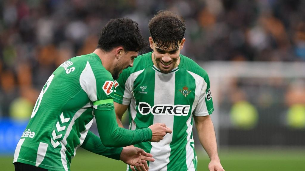 Pablo Fornals explica su celebración con Ez Abde.