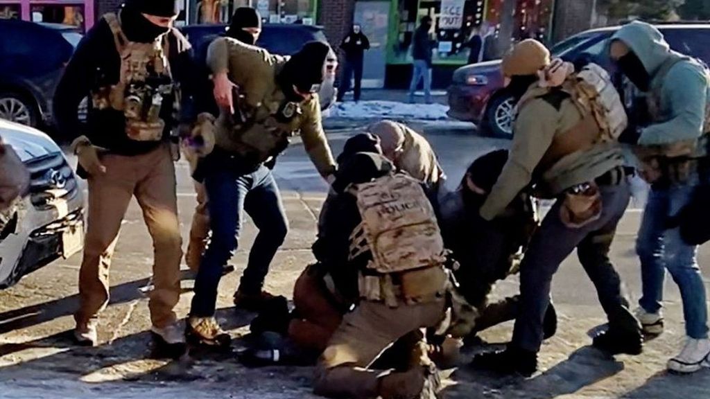 Identificados los agentes del ICE que mataron al enfermero Alex Pretti en Minneapolis: dos hispanos de la Patrulla Fronteriza