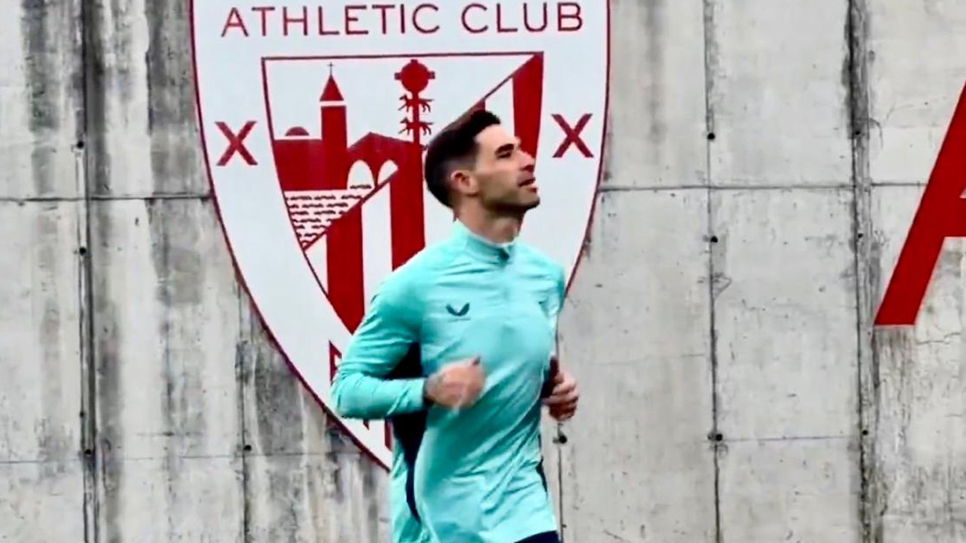 Yeray ha vuelto a entrenar en Lezama con sus compañeros de equipo Yeray ha vuelto a entrenar en Lezama con sus compañeros de equipo