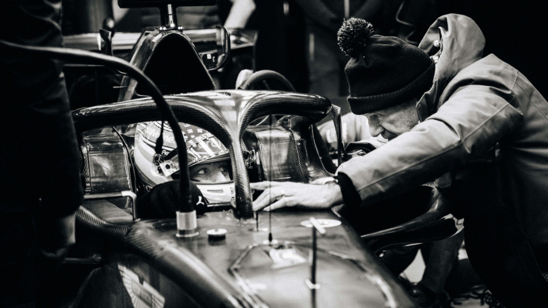 Adrian Newey y Fernando Alonso, en los test de Montmeló