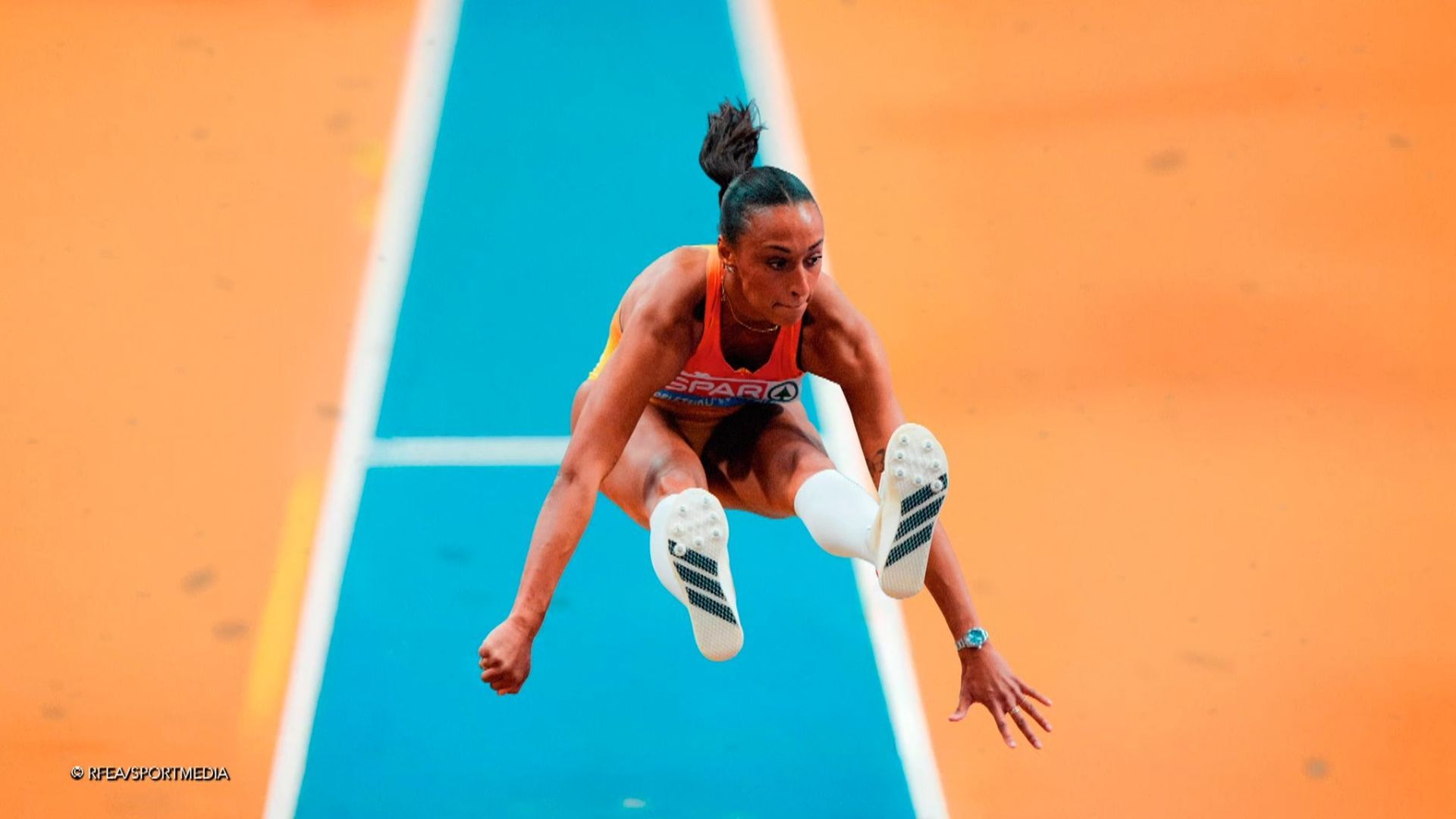 Ana Peleteiro, atleta española especializada en triple salto, medallista olímpica y múltiple campeona internacional