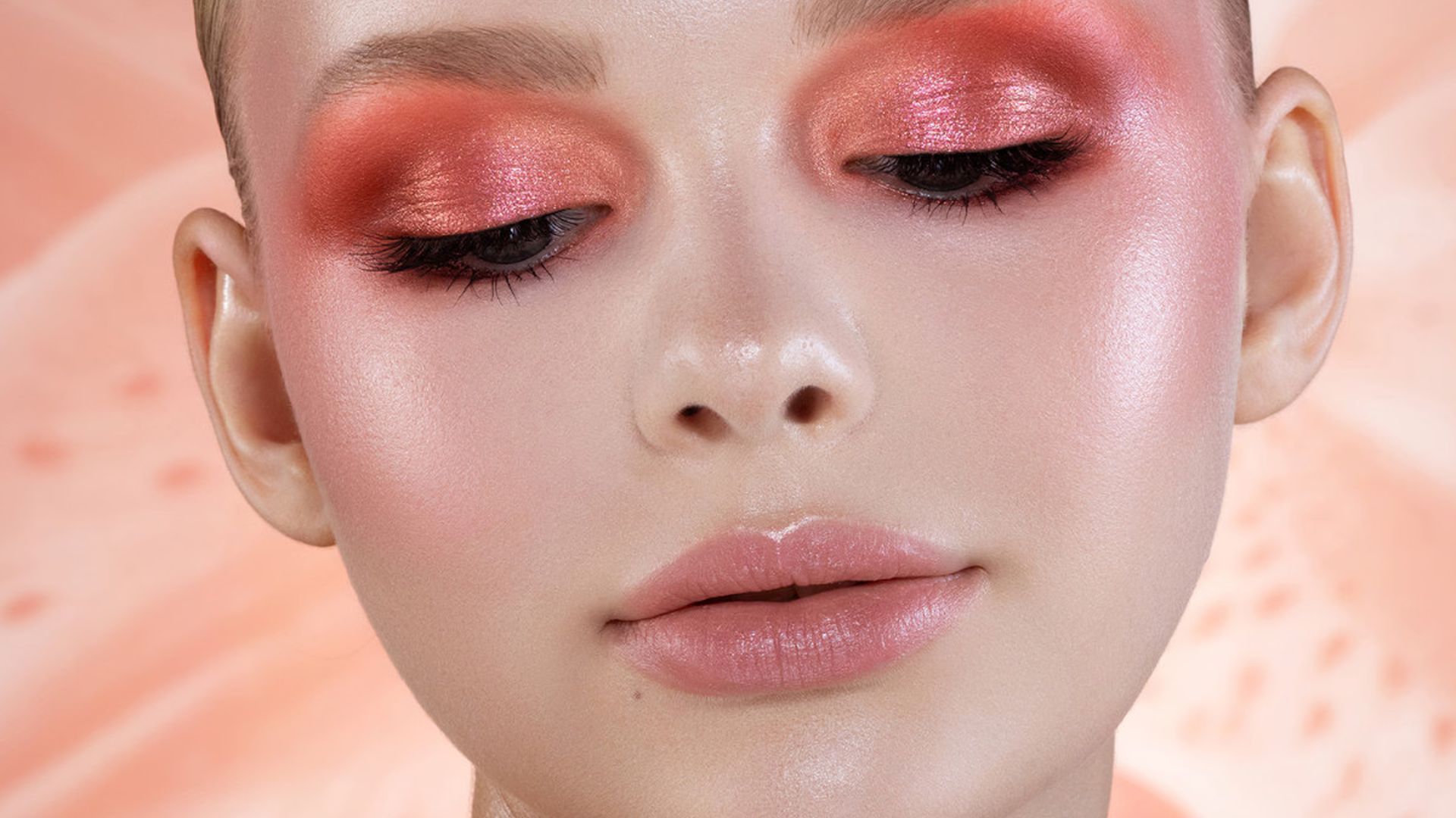 Bloom Palette, la nueva paleta de Natasha Denona que conquista con 15 tonos y fórmulas profesionales