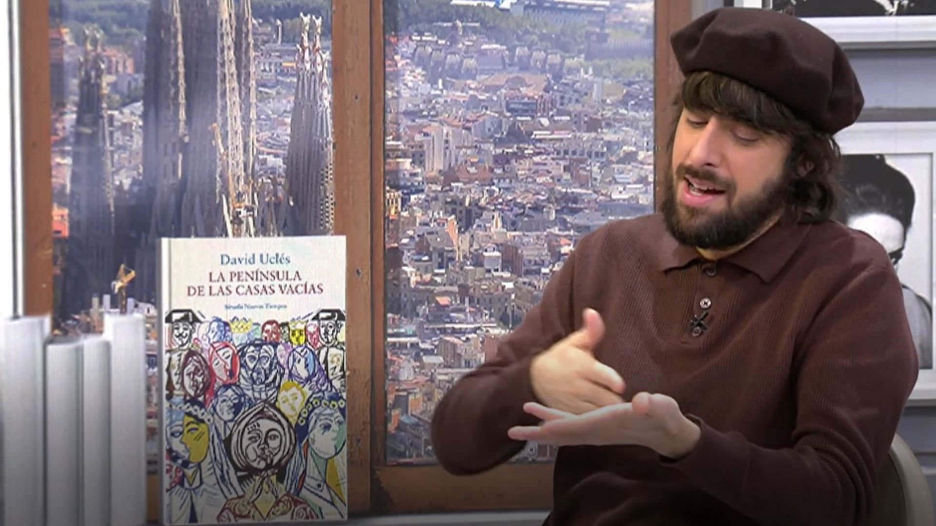 David Uclés, dispuesto al diálogo con Arturo Pérez-Reverte: “Me ha  insultado, pero hablaría con él"