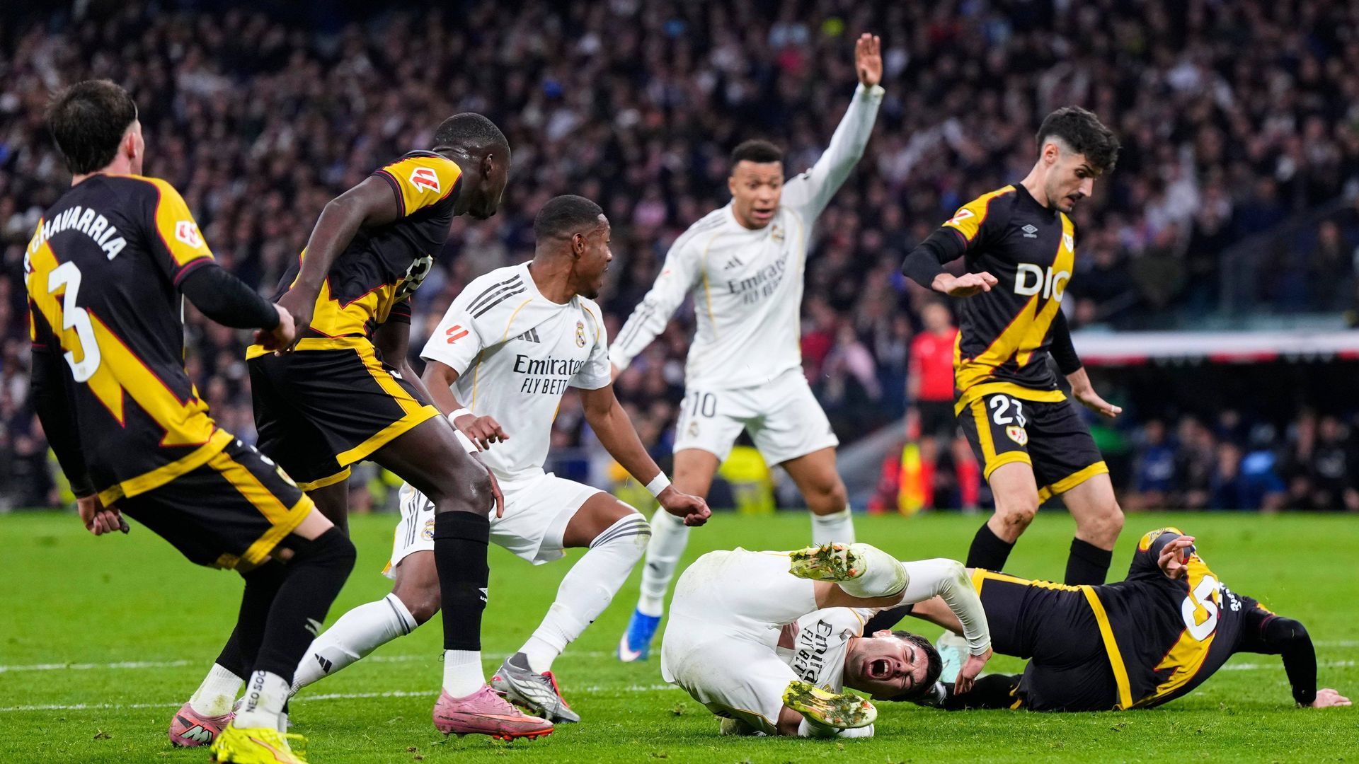 El penalti sobre Brahim Díaz en el Real Madrid - Rayo Vallecano