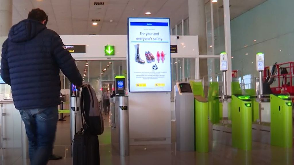 Iberia topa los precios del Puente Aéreo entre Madrid y Barcelona a 99 euros: "Encontrar vuelos es un infierno"