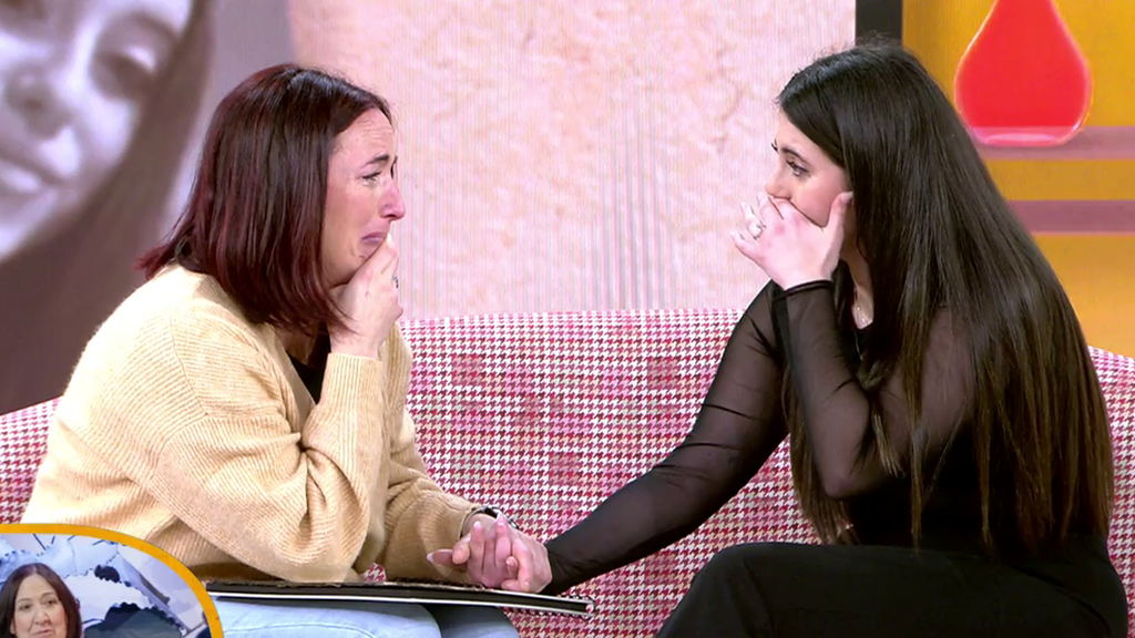 Las lágrimas de una madre y su hija tras el duro momento que vivieron en el incendio de su casa