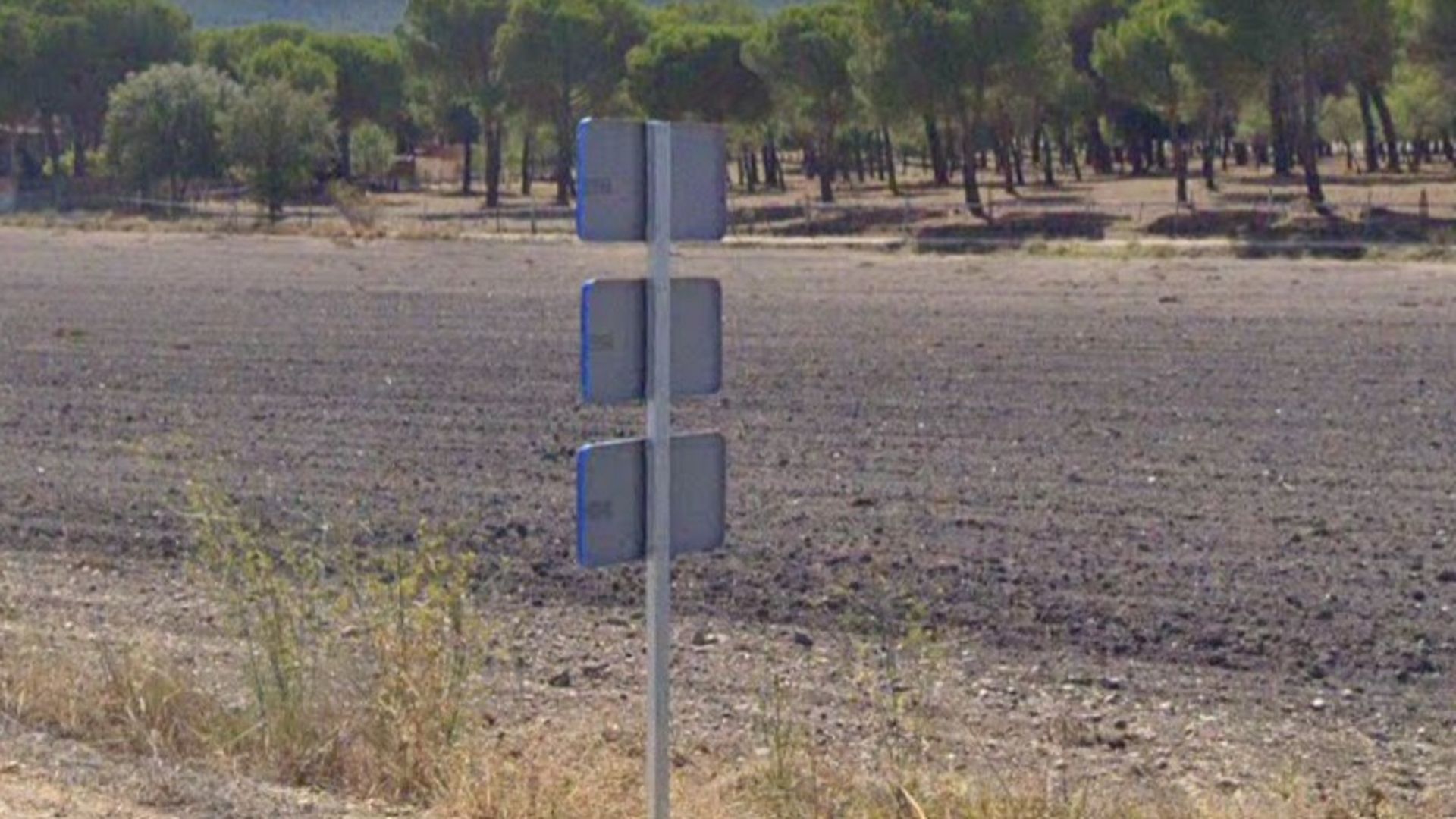 Señal en la zona del memorial a Esther López en 2019, antes del crimen