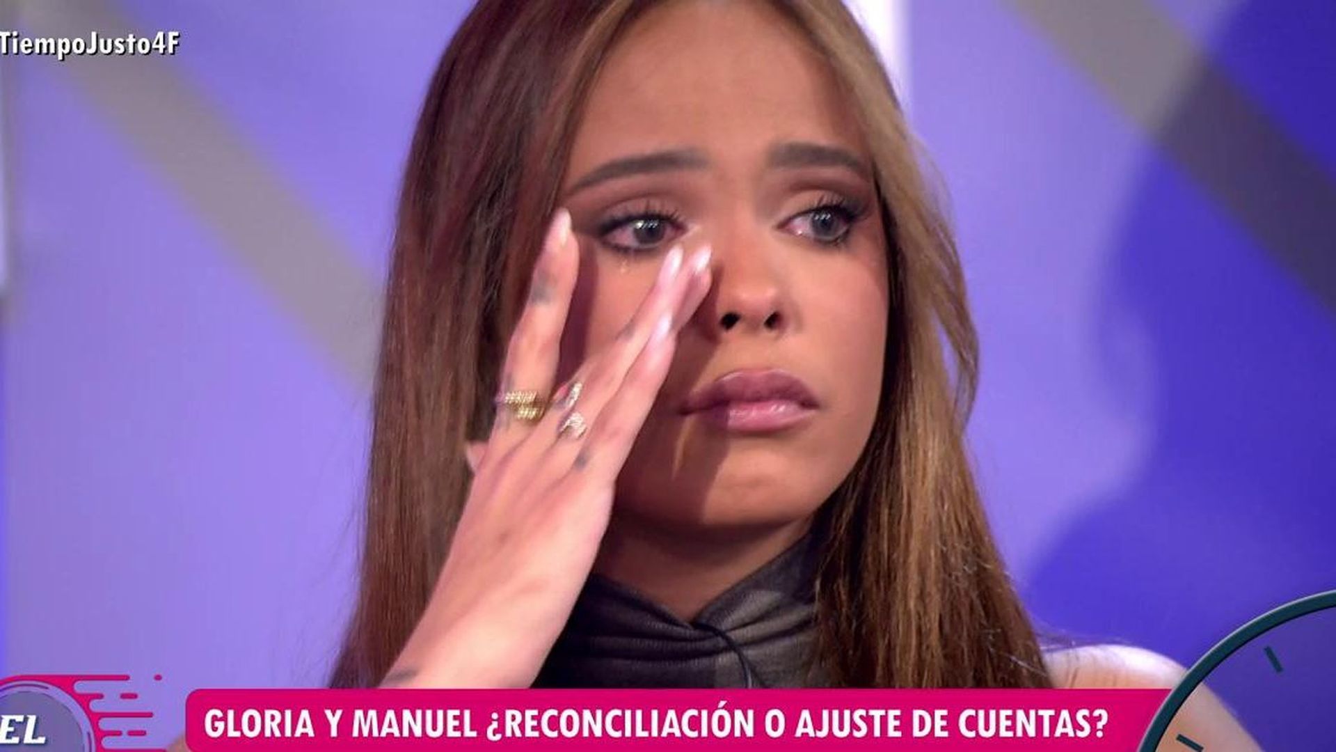 Gloria Camila rompe a llorar tras hablar de la situación con su ex, Álvaro García, y Manuel Cortés: "Llevo dos semanas saturadísima"