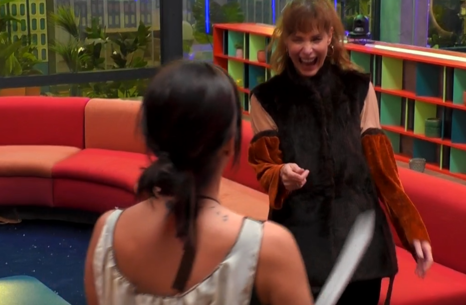 Anita baila con Cristina