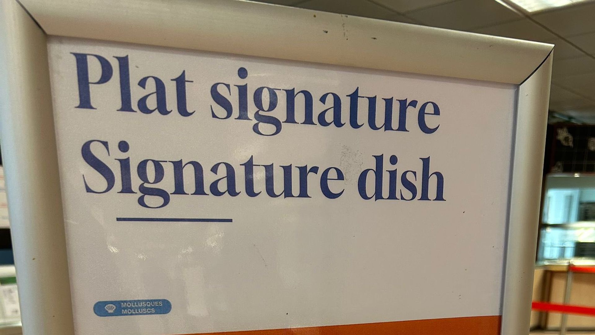 Así se anunciaba el "pulpo a la gallega" en la cantina de la Eurocámara